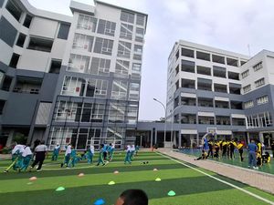 Gedung SDN-SMPN di Jaktim Berubah Drastis, Kini Bertingkat dan Pakai Lift