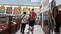 Ketika Dua Turis Belanda Pengoleksi Keris Blusukan ke Nganjuk