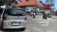 Duh! BBM Mulai Langka di Bali, Antrean Panjang Terjadi di SPBU