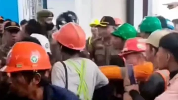 Anggota Satpol PP Terluka 6 Jahitan Usai Diserang Pekerja Proyek di Jaksel