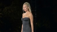 Viral Model Transgender Jalan di Catwalk Pakai 'Kantung Kelamin', Ini Faktanya