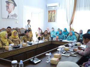 Minyak Jelantah di Palembang Bakal Diolah Jadi Bahan Bakar Pesawat