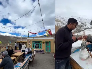 Dikelilingi Salju, Kedai Es Krim di Ketinggian 4.300 Meter Ini Viral!
