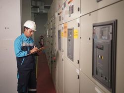 Video: Batam Blackout, Dirut Telkomsel Pastikan Jaringannya Tetap Aman