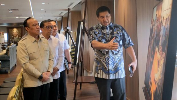 Kontrakan Harian Rp20–30 Ribu di Tengah Rencana Revitalisasi Kampung Bali Kepala Badan Reforma Agraria Nasional (BRAN), Jenderal Polisi Prof. Dr. Dedi Prasetyo, S.H., M.Hum., M.Si., M.M., bertemu dengan Menteri Perumahan dan Kawasan Permukiman (PKP) Maruarar Sirait di Wisma 2 Mandiri, Selasa (13/10/2026), untuk membahas percepatan penyediaan lahan perumahan dan dukungan reforma agraria
