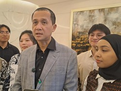 Mentrans Dialog dengan Mahasiswa RI di China, Ajak SDM Unggul Majukan Transmigrasi