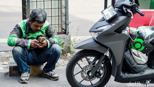 Perpres Ojol Terbit, Pengemudi Masih Keluhkan Potongan dan Tarif Jarak