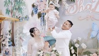 Momen Via Vallen Gelar Tedak Siten Shazza