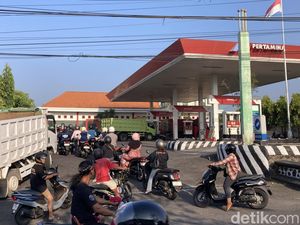 BBM Langka di Klungkung Bali: Pertalite Kosong, Antrean Pertamax Mengular