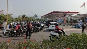 Horor Antrean BBM di Jembrana: Anak-anak Nangis, Warga Kejang-Dirujuk ke RS