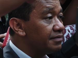 Video Bahlil Sebut Kendala Distribusi Jadi Biang Kerok BBM Langka di Bali