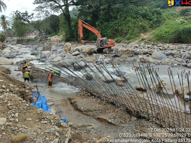 Banjir Landa Kota Padang, Pemulihan Layanan Air Minum Jadi Prioritas