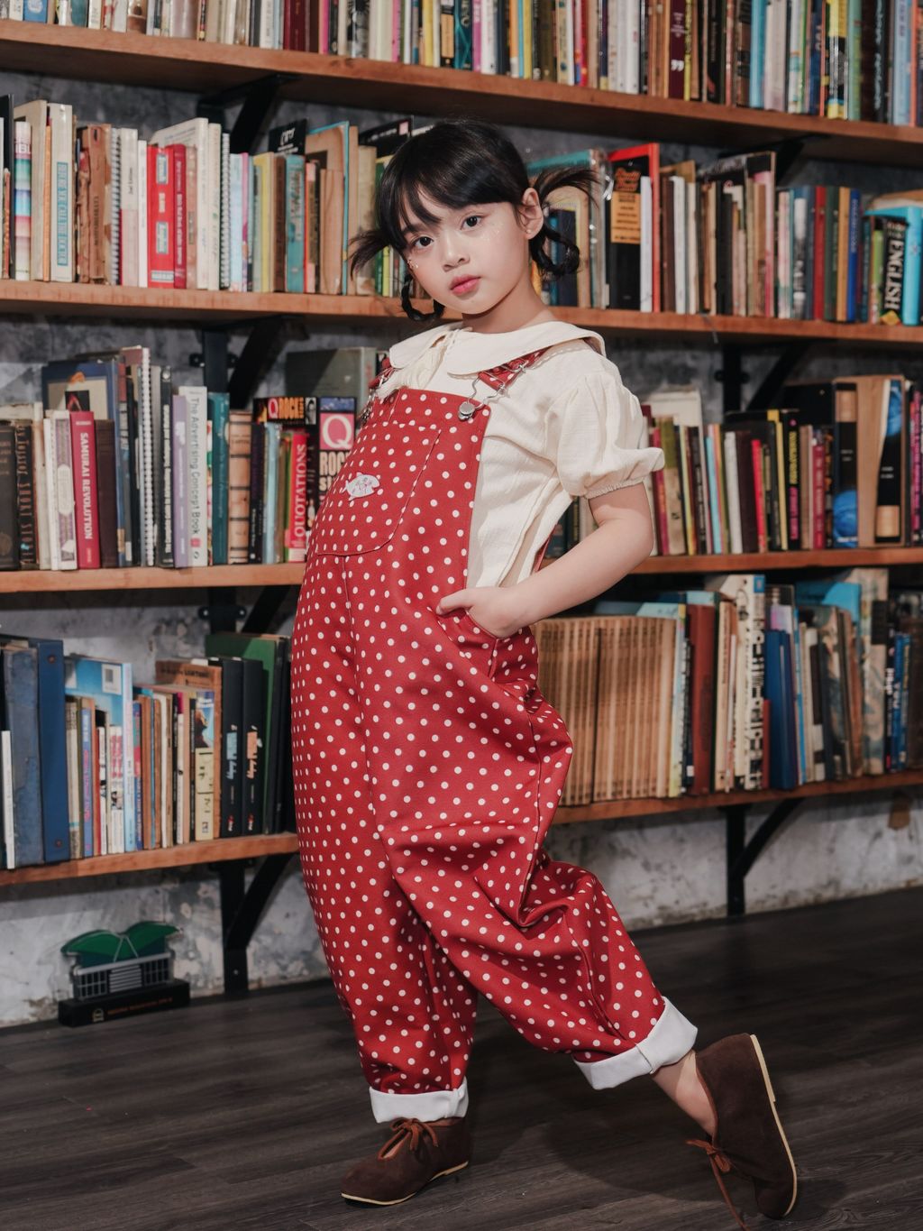 Bintang film Na Willa, Luisa Adreena