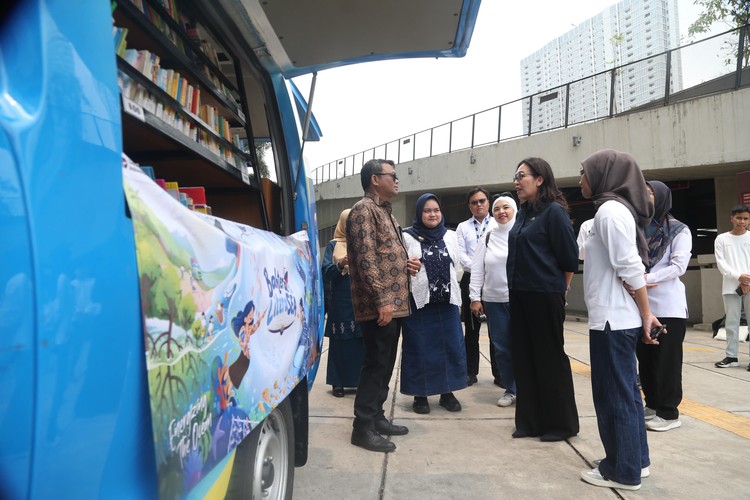 PIS-Perpusnas Hadirkan Dunia Laut Lebih Dekat Lewat Perpustakaan Keliling