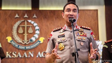Janji Kapolri Usut Dugaan Tindak Pidana Pasar Modal Kala Kunjungi BEI