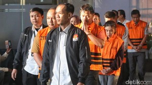 Dugaan Dana Bencana Dikorupsi Tuai Kecaman Sana-sini