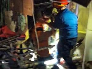 Cerita Warga Dengar Ledakan di Pasar Cimanggis Tangsel: Kita Kayak Keangkat