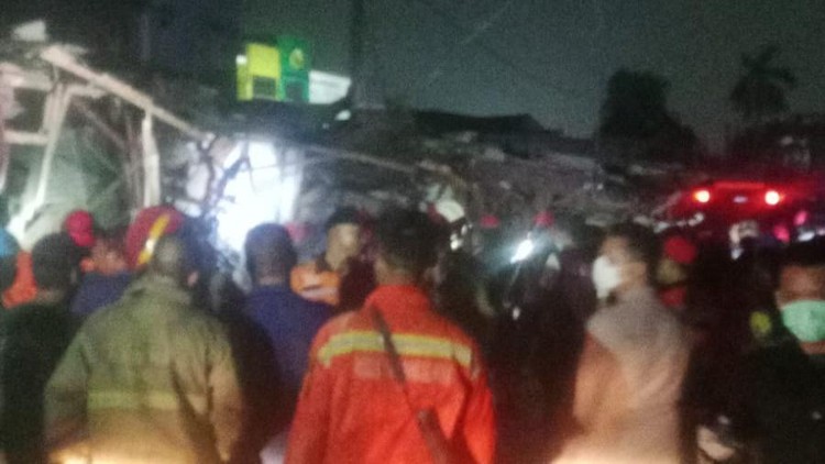 Sejumlah Ruko Hancur Imbas Ledakan di Pasar Cimanggis Tangsel