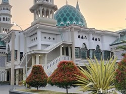 Kondisi Masih Bagus, Renovasi Masjid Agung Selong Rp 50 Miliar Dipertanyakan
