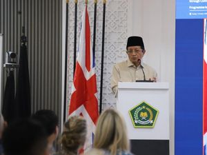 Generasi Muda Bisa Belajar Bahasa Inggris Gratis di Masjid, Ini Kata Menag