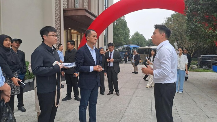 Mentrans Kunjungi Desa Percontohan Zhenwugong di Chongqing, Pelajari Model Kawasan Pedesaan Berkelanjutan