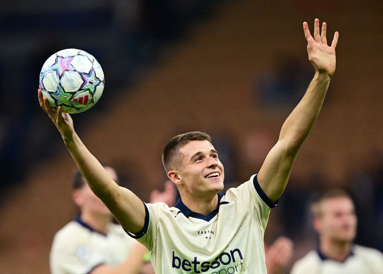Top Skor Liga Champions: Haaland Diapit Dua Striker