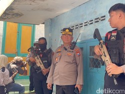 Dramatisnya Penggerebekan Kampung Narkoba Jalan Kunti Surabaya