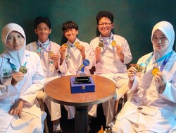 Kreatif! 5 Siswa Surabaya Ubah Rempah Dapur Jadi Gel Luka Ringan