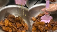 Titik Desa: Cobain Pisang Goreng Madu Viral Berlapis Mentega Wisjman