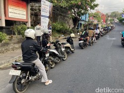 Mulai WFH dan Sekolah Daring, Antrean BBM Makin Panjang 3 Kali Lipat