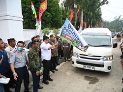 Permudah Akses Pelajar ke Sekolah, Gubsu Bobby Launching 33 Bus Gratis di Sumut