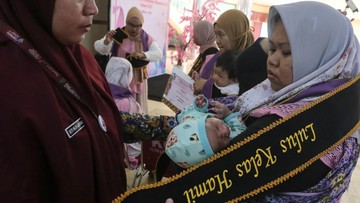 Program Kelulusan Unik di Solo Bekali Calon Ibu Cegah Tengkes Sejak Kandungan