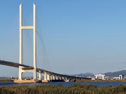 Jembatan yang Hubungkan China dan Korut Resmi Dibuka, Truk Langsung Antre