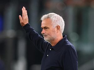 Madrid Masih Sempurna di Liga Champions, Mourinho Colek Arsenal