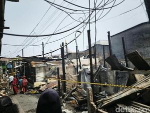 Potret Kebakaran Permukiman Padat Penduduk di Rappokalling Makassar