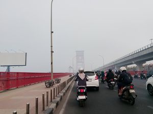Walkot Palembang Imbau Warga Waspada Imbas Kabut Asap Pekat
