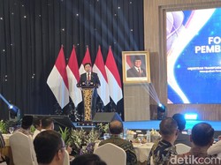 Menko Yusril Sebut Lambatnya Penyusunan Aturan Bisa Bikin Investor Kabur