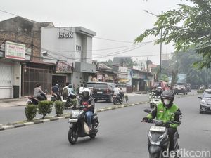 Kabut Asap Selimuti Kota Medan, Sebagian Warga Mulai Gunakan Masker