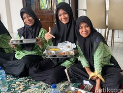 Antusias Siswa SLB Banda Aceh Santap MBG: Makan Bersama-Titip Pesan Menu