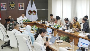 Pemerintah Rancang Skema Pendidikan Gratis dari PAUD hingga Perguruan Tinggi dengan Tiga Klaster Strategis