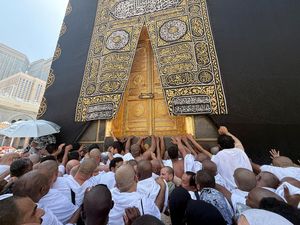 Ribuan Jemaah Umrah Padati Masjidil Haram di Kota Suci Makkah