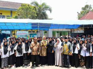 Pemkab Banyuwangi gelar cek kesehatan gratis untuk 28 ribu santri dalam rangka Hari Santri Nasional 2026. Kegiatan ini mendukung kesehatan dan edukasi santri.