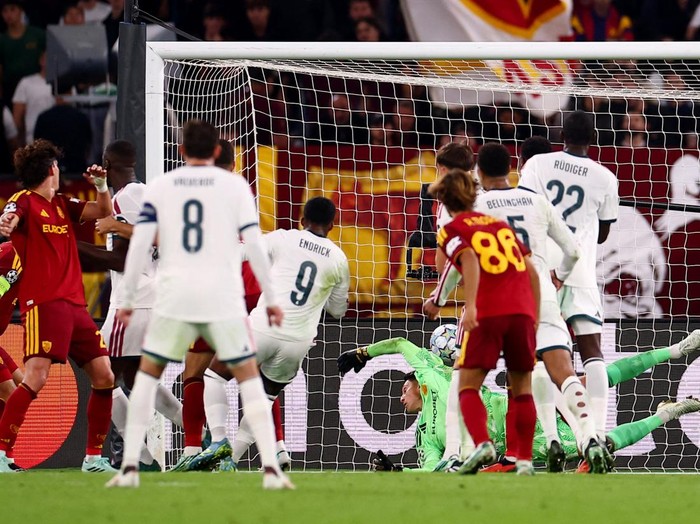 Kejutan dan Ketegangan Warnai Pekan Kedua Liga Champions Eropa (3)