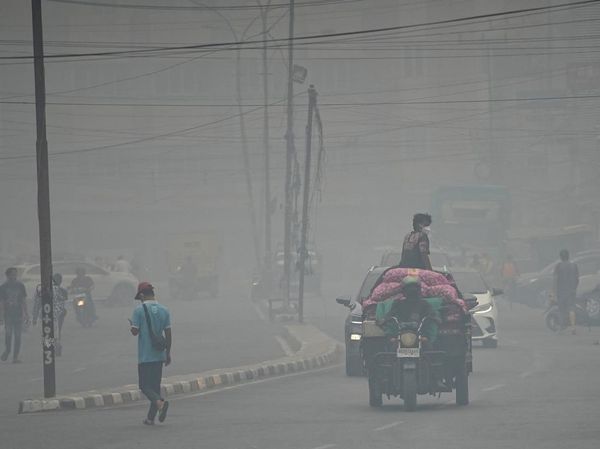 Udara Palembang Membahayakan, Warga Diteror Sesak dan Mata Perih