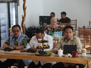 Wamendagri Wiyagus Tekankan Peran Forkopimda Tangani Karhutla di Kaltim