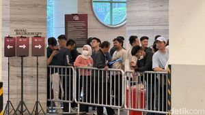 Antrean Mengular Penjualan Perdana iPhone 18 Pro Max di Jakarta
