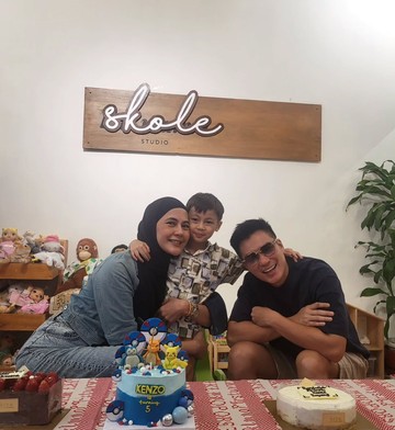 Kompaknya Baim Wong dan Paula Verhoeven di Pesta Ulang Tahun Bertema Pokemon
