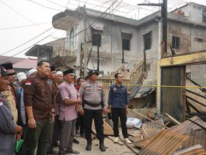 9 Rumah di Merangin Terbakar, Pemkab Langsung Beri Bantuan