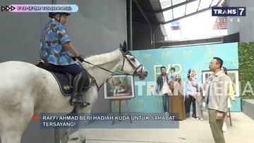 Kado Unik Raffi Ahmad untuk Irfan Hakim di Usia 51 Tahun: Dari Mobil Mewah hingga Kuda Putih