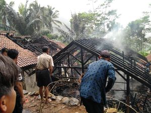 Kebakaran di Batusirap Tasikmalaya, 12 Domba Mati Terbakar